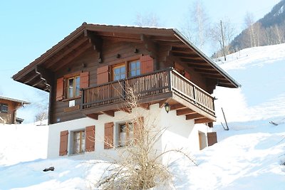 Chalet in Bister in der Nähe des Skigebiets