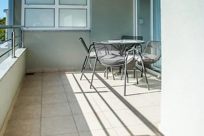 One Bedroom Apartment with sea wiev 3