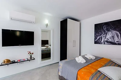 Apartment Lea - Studio Apartment