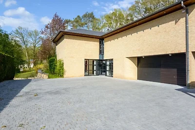 Pittoresca villa con piscina