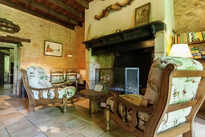 Herrenhaus f�r 17 Personen in der Dordogne