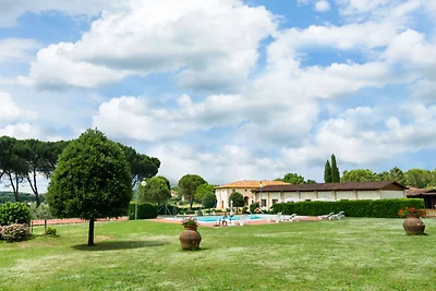 Bellissima casa colonica con piscina a Bucine