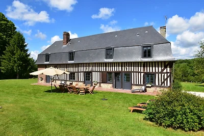 Angenehmes Ferienhaus in Asnières mit...