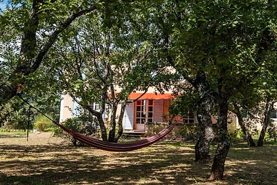 Charmantes Landhaus mit Pool – 637 SAT