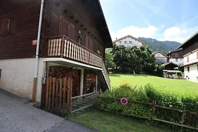 Ferienwohnung in Arèches mit Bergblick