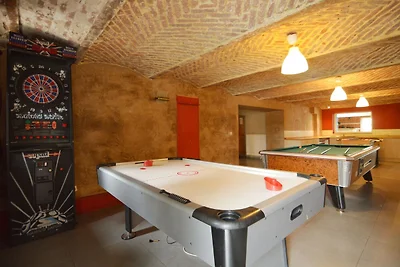 Casa vacanze a Libomont con sauna e jacuzzi