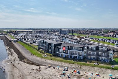 Luxe appartement met uitzicht op het water