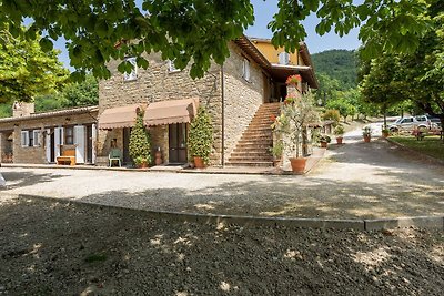 Malerisches Ferienhaus mit Pool in Assisi