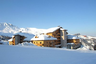 Apartment on Plagne Soleil Slopes with Skiing...