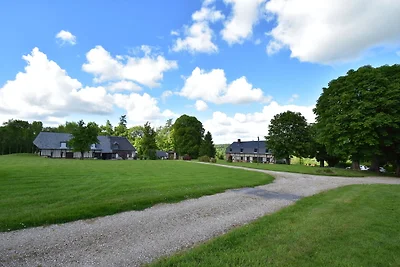 Schloss mit Terrasse in Asnières