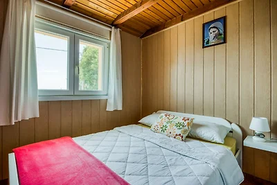 Ferienhaus in Tribanj Kru?ica