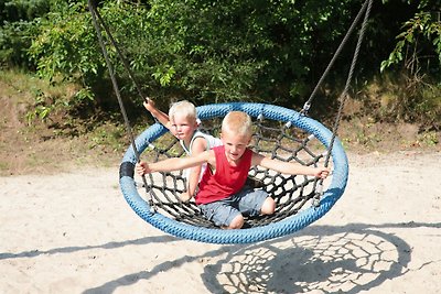 Modern vakantiehuis in Hoogersmilde met tuin