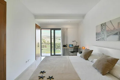 Villa mit Privatpool im Golfresort bei...