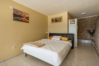 Ferienhaus in Tribanj in der Nהhe des...