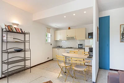 Wohnung in einem schönen Gebäude mit Pool