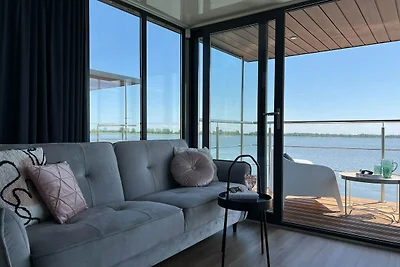 Confortevole casa sull'acqua per 3 persone.