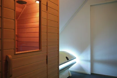 Lussuosa villa con 2 bagni e solarium, a 8 km...