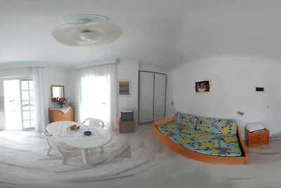 Wohnung in Sarti mit Schwimmbecken