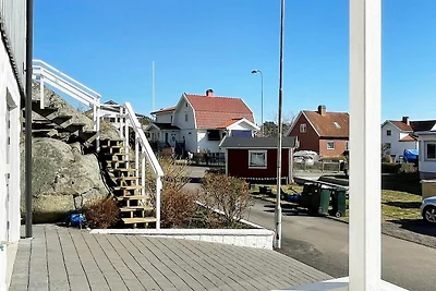 8 persone case ad Vastra frolunda-By Traum