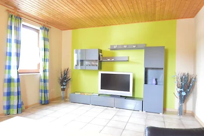 En zeer ruime benedenwoning in een prachtige