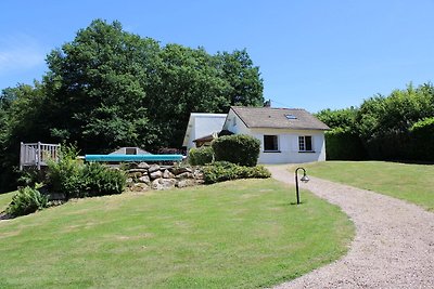 Gemütliches Ferienhaus in Dun-les-Places mit ...