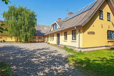 16 Personen Ferienhaus in Thyholm