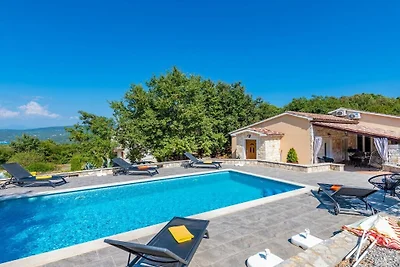Villa in Krnica mit Schwimmbecken