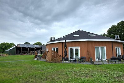 Modernes Ferienhaus in Goirle mit Sauna