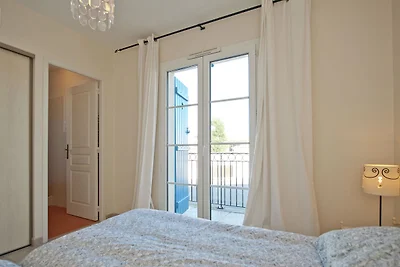 Moderne Villa in Meeresnähe mit Balkon