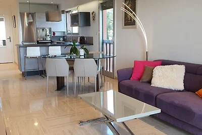 Apartment mit Meerblick mit Gemeinschaftspool