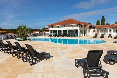 Wohnung in Cassen mit Pool & Jacuzzi