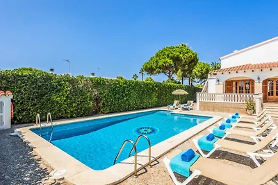 Villa in Cala Blanca mit privatem Pool