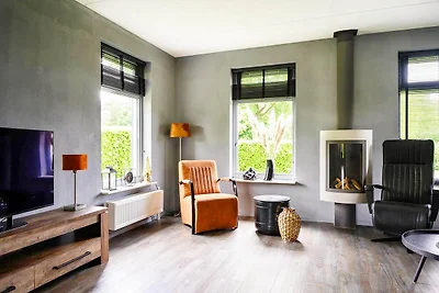 Vrijstaand vakantiehuis aanlegsteiger en...