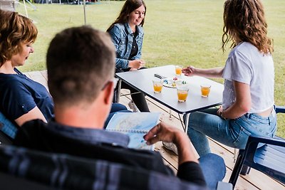 Schöne Zeltlodge auf einem Campingplatz