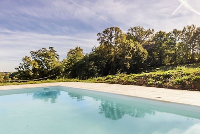 Luxuriöse Villa mit Swimmingpool in Limeyrat,...