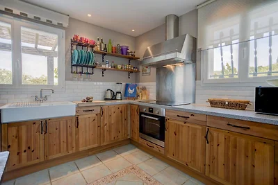 Villa moderna a Camplong con piscina privata