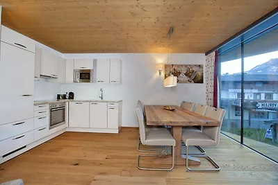 Appartamento moderno con balcone