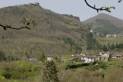 S. Romano in Garfagnana: villa di lusso, vasc...