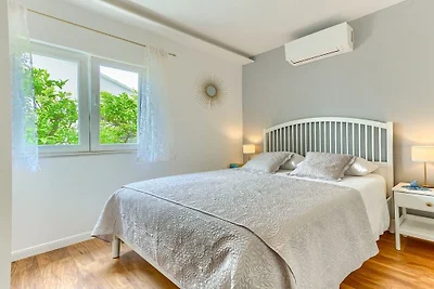 Villa mit 2 Schlafzimmer