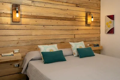 Iknos Suites - Sunflower - RS