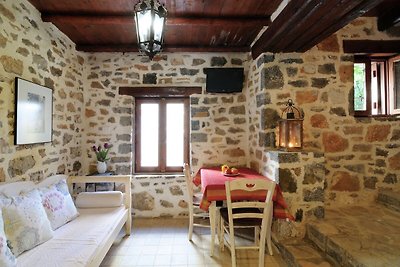 Griechische Villa auf Kreta mit Terrasse mit...