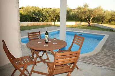 Luxuriöses Ferienhaus in Novigrad mit private...