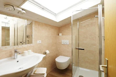 Wohnung in Latsch mit Pool & Garten