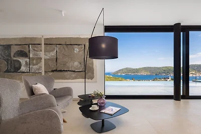 Breathtaking Villa Vis Five Bedroom Villa wit...