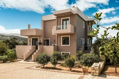 Moderne Villa in Adelianos Kampos in...