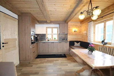 Baita rustica con sauna vicino al comprensori...