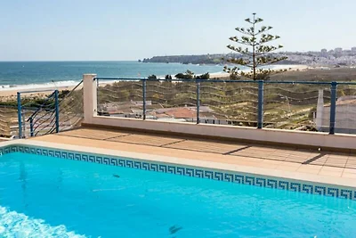 Wohnung bei Meia Praia mit Meerblick