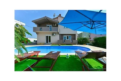 Apartment Kiara mit Pool