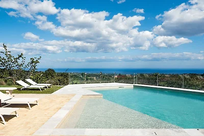 Villa a Zafferana con piscina privata