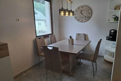 Luce Hilltop Cozy Apartment - Two Bedroom...